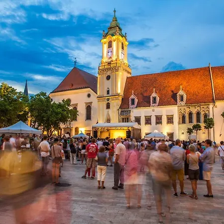 Forest Park By Zoom Bratislava