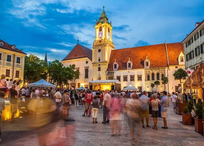 Forest Park By Zoom 브라티슬라바