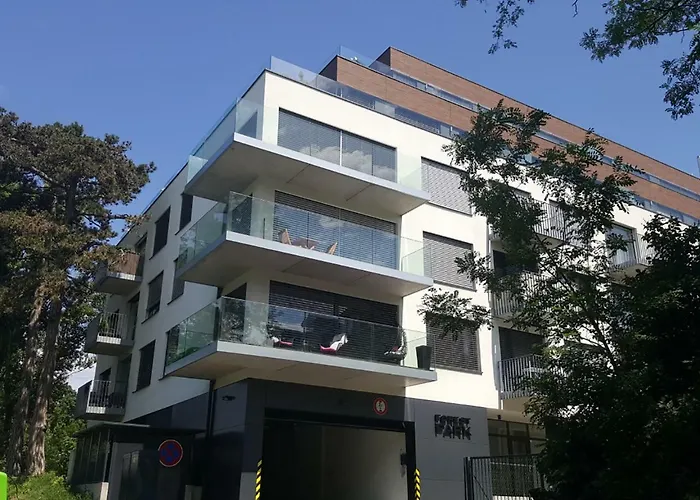 Forest Park By Zoom 브라티슬라바